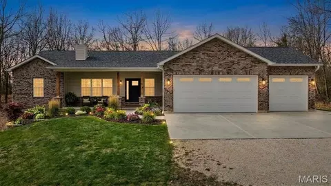 619 N Ethlyn Rd, Winfield, MO 63389