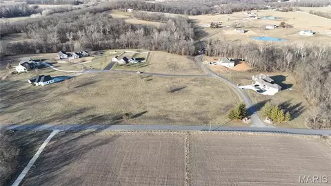 11 Champion Cir, Troy, MO 63379