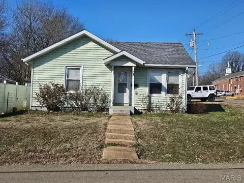 207 Jackson St, Doniphan, MO 63935
