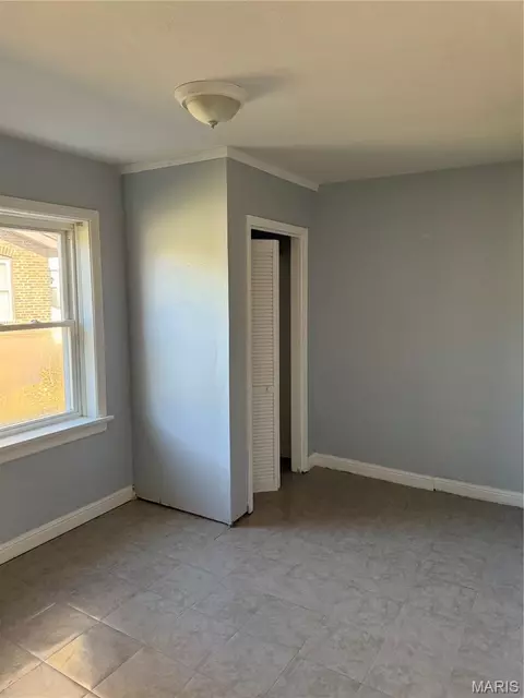 Bedroom - 6203 Dardanella Ave, Normandy, MO 63121 photo 2 of 3
