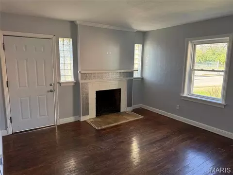 Living - 6203 Dardanella Ave, Normandy, MO 63121 photo 1 of 1