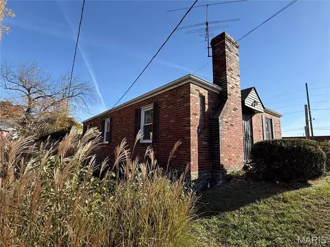 Exterior - 6203 Dardanella Ave, Normandy, MO 63121 photo 2 of 2