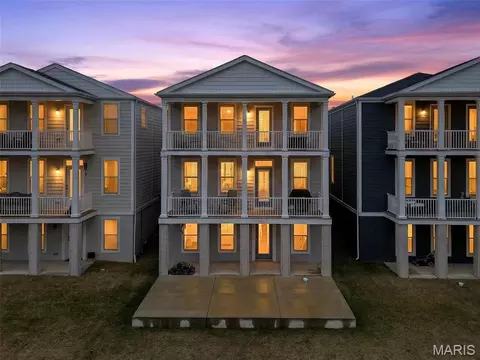 1072 Dyess Way, Saint Charles, MO 63301