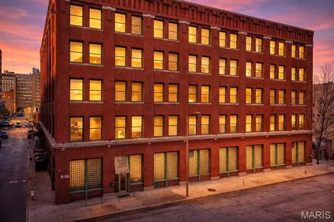 703 N 13th St #505, Saint Louis, MO 63103