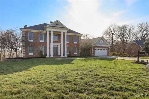 Exterior - 6 River Bluff Ct, Augusta, MO 63332 photo 2 of 9