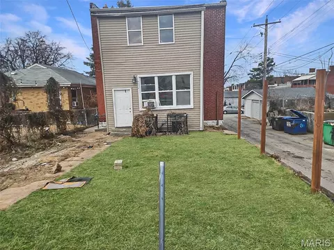 Exterior - 4614 S Compton Ave, Saint Louis, MO 63111 photo 2 of 2