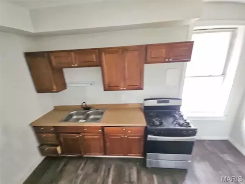 Kitchen - 4614 S Compton Ave, Saint Louis, MO 63111 photo 1 of 2
