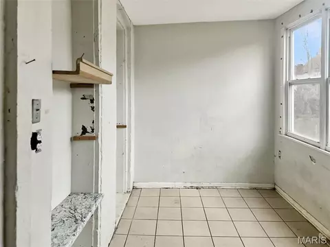 Entry Way - 4614 S Compton Ave, Saint Louis, MO 63111 photo 1 of 1