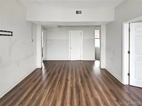 Living - 4614 S Compton Ave, Saint Louis, MO 63111 photo 2 of 2