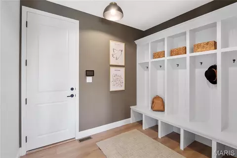 Entry Way - 19 Maple Brook Dr, Unincorporated, MO 63366 photo 4 of 6