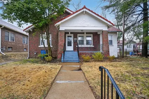 7611 Rosedale Dr, Saint Louis, MO 63121