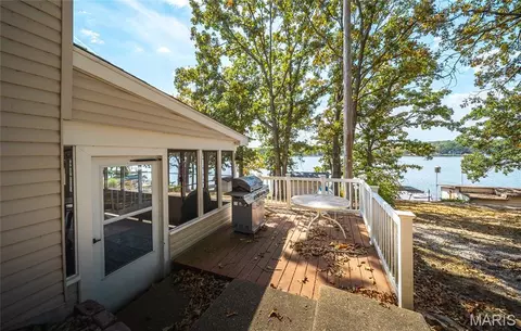 Exterior - 749 Squaw Rd, Cuba, MO 65453 photo 3 of 14
