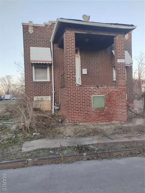 3901 Sherman Pl, Saint Louis, MO 63107