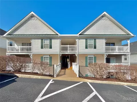 1117 Arbor Creek Dr #3C, Saint Louis, MO 63122