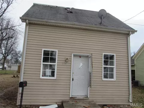 104 E South St, Mascoutah, IL 62258
