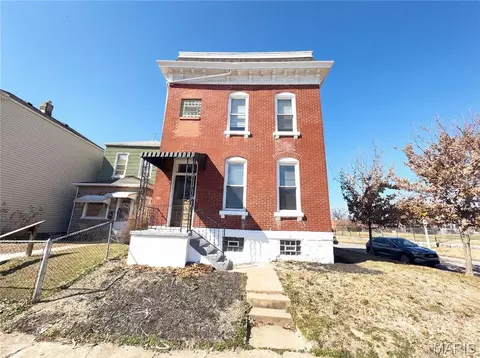 7101 Virginia Ave, Saint Louis, MO 63111