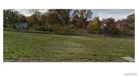 12019 Parker Estates Ct, Florissant, MO 63033
