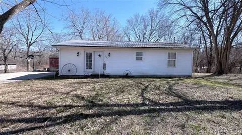 1005 Liberty St, Mineral Point, MO 63660