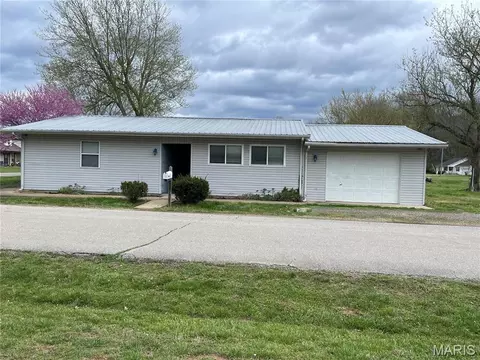 104 Aztec Dr, Piedmont, MO 63957