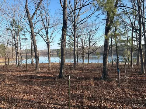 748 Miller Lake Rd, Van Buren, MO 63965
