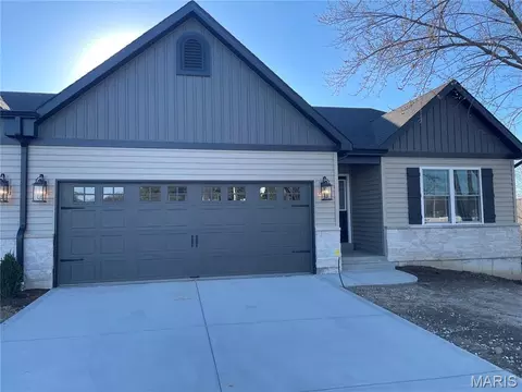 1599 Belleau Creek Rd #2 B, O'fallon, MO 63366