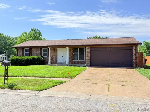 1052 Deleon Ct, Fenton, MO 63026