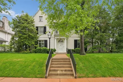 6435 Cecil Ave, Clayton, MO 63105