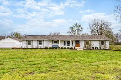 32 Weldon Spring Heights Dr, Weldon Spring, MO 63304