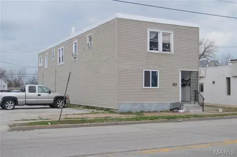 335 W Saint Louis Ave, East Alton, IL 62024