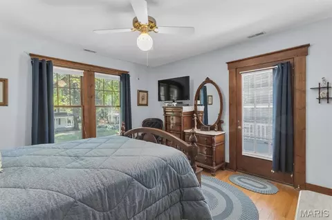 Bedroom - 415 Wesley Ave, Ferguson, MO 63135 photo 3 of 5