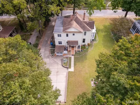 Exterior - 415 Wesley Ave, Ferguson, MO 63135 photo 7 of 13