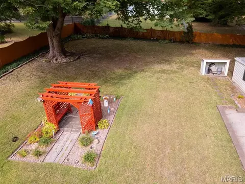 Exterior - 415 Wesley Ave, Ferguson, MO 63135 photo 8 of 13