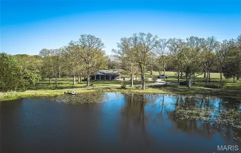 20862 Maries Road 310, Belle, MO 65013