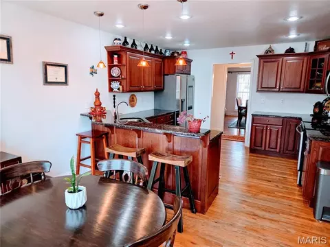 Kitchen - 10535 Limestone Ln, Rolla, MO 65401 photo 6 of 8