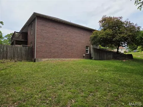 Exterior - 10535 Limestone Ln, Rolla, MO 65401 photo 6 of 32