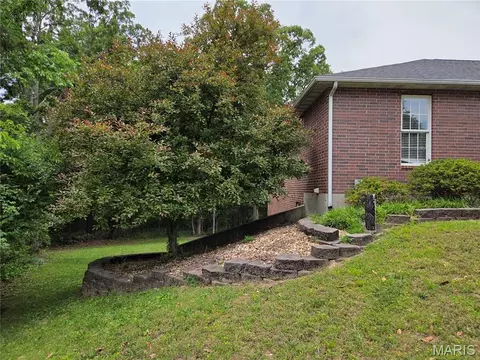 Exterior - 10535 Limestone Ln, Rolla, MO 65401 photo 5 of 32
