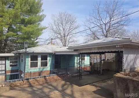 11342 Potosi Lake Rd, Mineral Point, MO 63660