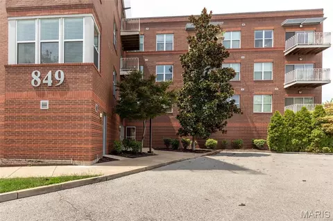 849 Westgate Ave #305, Saint Louis, MO 63130