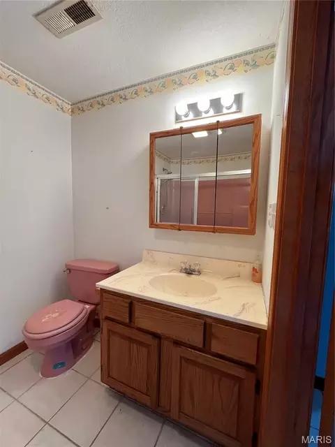 Bath - 1506 George St, Kennett, MO 63857 photo 1 of 4