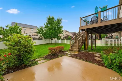 Exterior - 1014 Maywood Dr, Eureka, MO 63025 photo 5 of 11
