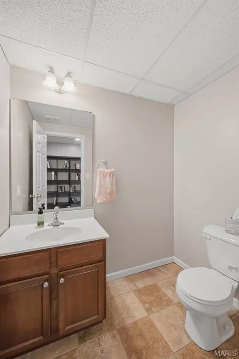 Bath - 1014 Maywood Dr, Eureka, MO 63025 photo 5 of 6
