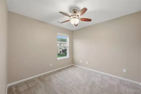 Bedroom - 1014 Maywood Dr, Eureka, MO 63025 photo 5 of 8