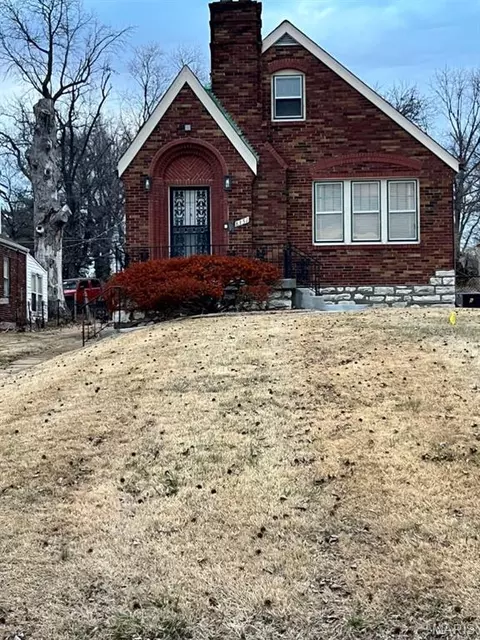 6351 Garesche Ave, Jennings, MO 63136