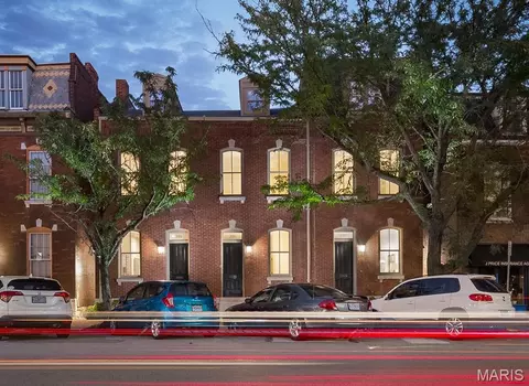 2016 S 12th St, Saint Louis, MO 63104