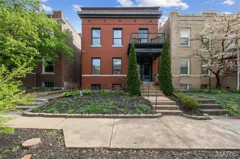 4020 Flad Ave, Saint Louis, MO 63110