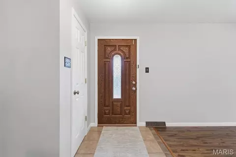Entry Way - 2788 Highway Ff, Eureka, MO 63025 photo 1 of 2