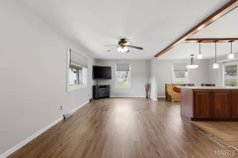 Living - 2788 Highway Ff, Eureka, MO 63025 photo 3 of 3