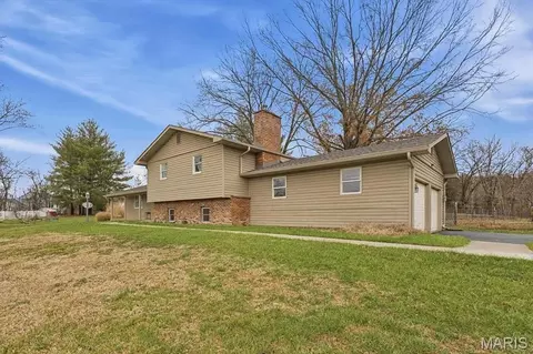 Exterior - 2788 Highway Ff, Eureka, MO 63025 photo 2 of 14