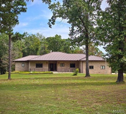 20404 Alpine Trl, Raymondville, MO 65555