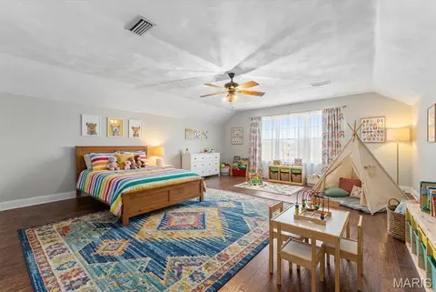 Bedroom - 621 E Wesley Dr, O'fallon, IL 62269 photo 1 of 4